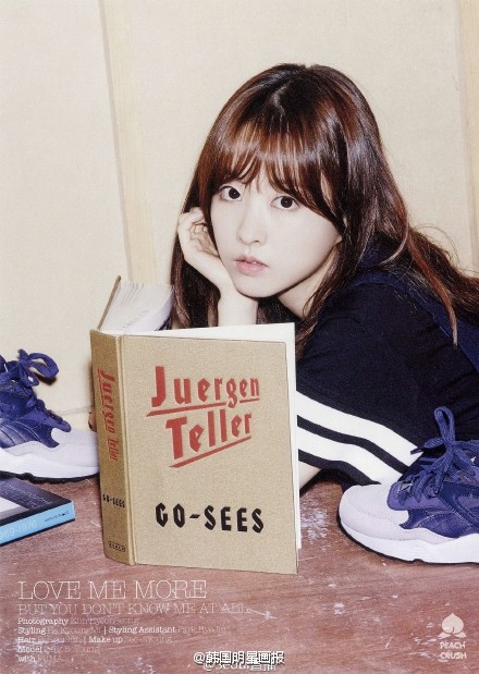 ‘‘鬼神妹妹’’朴宝英的甜美写真