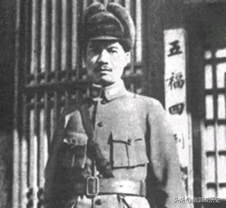 ​东北军名将何柱国，抗战胜利后为何一夜双目失明？害他的人太歹毒