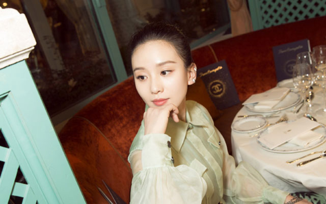 大陆最漂亮的80后女明星排行榜(中国80后最漂亮女明星)