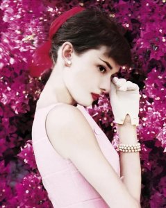 ​世界上公认最美的5个女人——