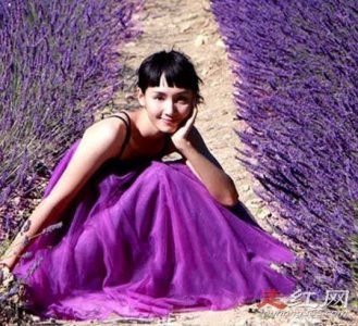 ​任天野妻子朱荔莘照片 发布过一张全家福