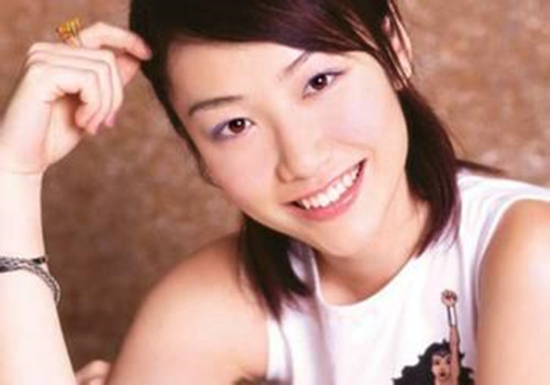 陈文媛吃鸡照全集事件现状 与富家男友结婚了