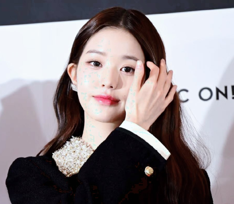 赵露思生图暴露身材比例，撞脸韩星张元英，全身照一出更加尴尬