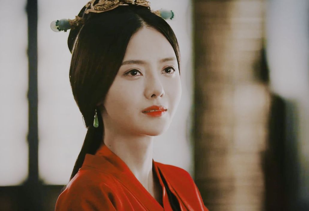 出演甄宓的演员(甄宓的扮演者现在如何)