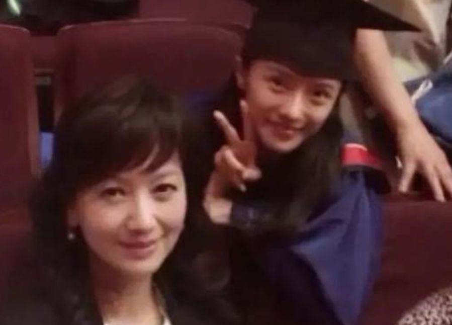 出演甄宓的演员(甄宓的扮演者现在如何)