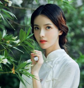 ​出演甄宓的演员(甄宓的扮演者现在如何) 出演甄宓(张芷溪 饰)的演员(甄宓的扮演