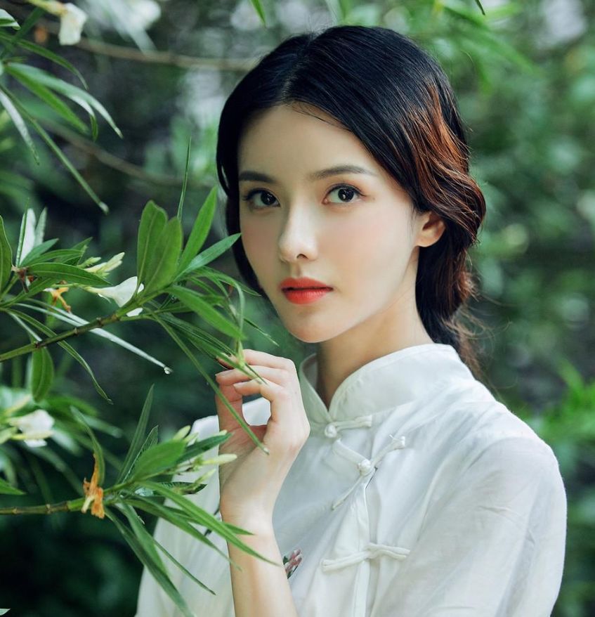 出演甄宓的演员(甄宓的扮演者现在如何)