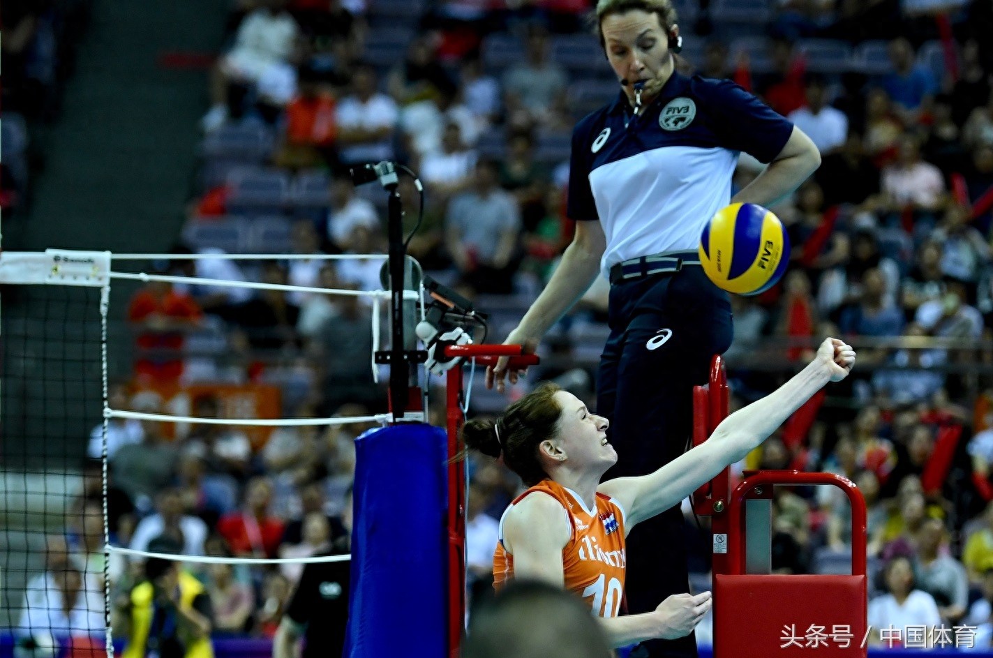 2018年世界女排联赛总决赛 中国队首轮3比1战胜荷兰队