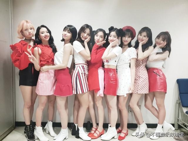 韩国美女组合有哪些人（韩国十大顶级女团都有谁）