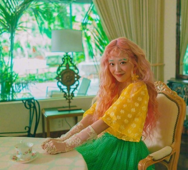 崔雪莉放飞自己图片(纯欲鼻祖崔雪莉被舆论逼向绝路)