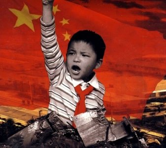 ​08年汶川地震中的2个小英雄，现今一个成明星，另一个却被判刑