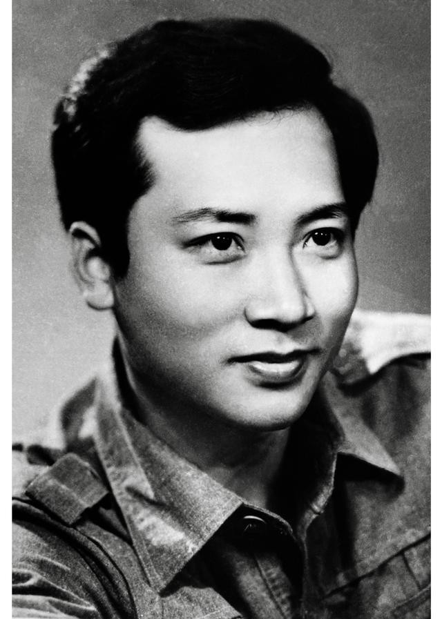 迟重瑞的个人资料简介（唐僧迟重瑞年轻照）