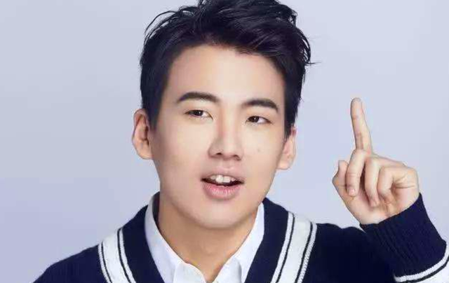 郭麒麟张含韵在一起了吗怎么认识的？郭麒麟张含韵绯闻是真的吗？