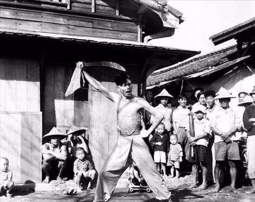 郭碧婷素颜现身无人识（郭碧婷素颜出镜脸部发福）