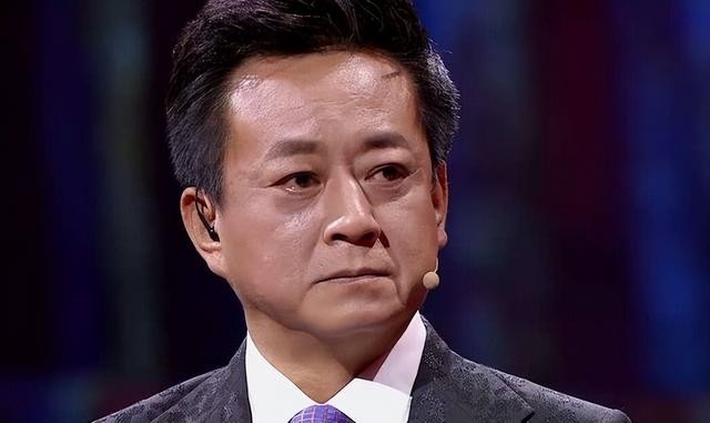 郭碧婷素颜现身无人识（郭碧婷素颜出镜脸部发福）