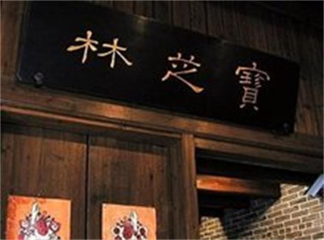 郭碧婷素颜现身无人识（郭碧婷素颜出镜脸部发福）