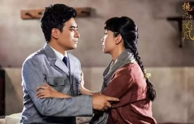 ​“最虐CP”今晚上线！《桃花依旧笑春风》苗圃、陈龙“相爱相杀”