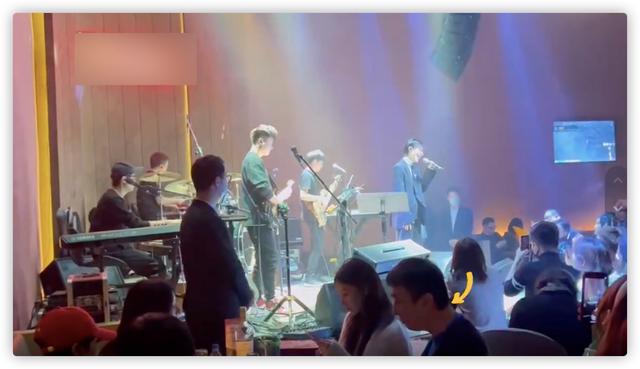 王思聪影响力(王思聪一拖五现身)(5)