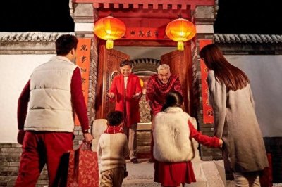 ​历史上唯一不准过春节的5年，上班的人取消假期，谁庆祝抓谁