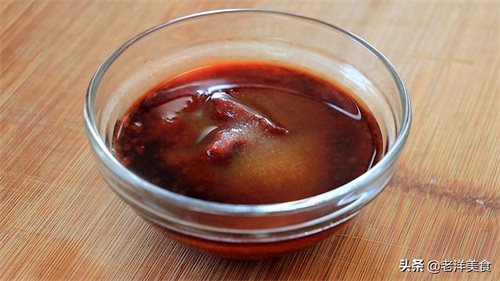 鳕鱼这样做非常适合孩子吃，制作简单，上桌就怕吃撑到