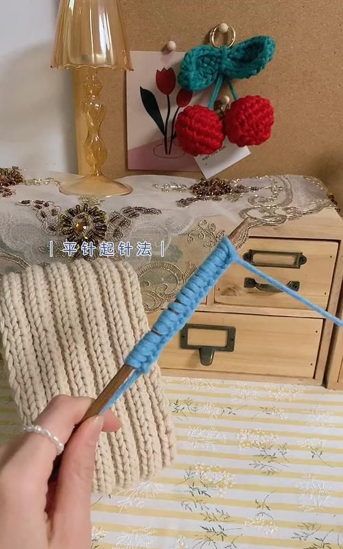 织毛衣怎么起针,第一行怎么织一窍不通求详细织法