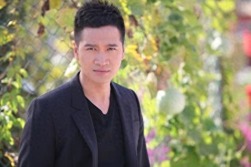 何晟铭为什么突然消失了(何晟铭退出娱乐圈了吗)