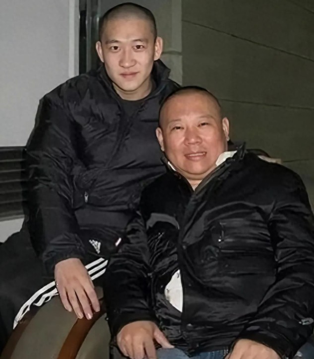 唐菀个人简历资料（唐菀曹云金什么时候离的婚）-