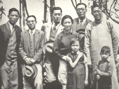 ​金岳霖简介（曾长期与林徽因夫妇同住，死后，梁从诫将其葬于父母墓旁）