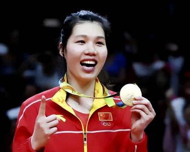 ​徐云丽：3次奥运终获冠军，31岁退役后官至副院长，今36岁仍单身