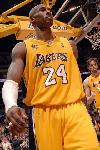 总会有那么一张图适合你的手机-科比手机壁纸图集