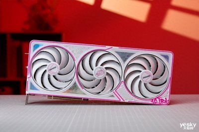 ​2K享电竞 4K玩3A iGame GeForce RTX 5070 Ti Ultra W OC评测