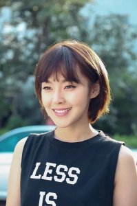 ​张佳宁从19岁邻家小妹，到影视界璀璨明星的蜕变历程