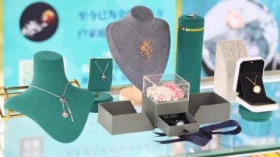 ​上海墓园推出“生命晶石”园区，亲人骨灰可做成“玉石”随身携带长久保存