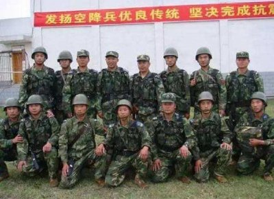 ​汶川大地震中，15位空降兵勇士舍命一跳，现在他们过得怎么样了？