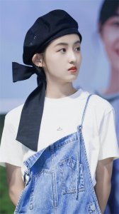 ​00后小花旦来袭！盘点10位内地00后最美女星，各有千秋。