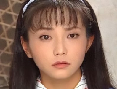 ​14年前穿婚纱下葬的李钰，男友已另成婚，母亲的坚持让人泪目