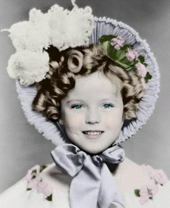 ​秀兰·邓波儿就是一台印钞机1935年5月开始就每周领1万美金