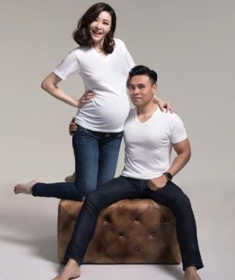 熊黛林孕肚照被晒出,网友:离开了郭富城,熊黛林更幸福!