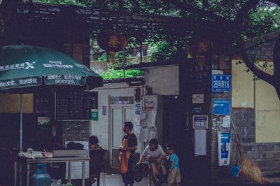 ​玉林路商圈商业怎么被带动起来的，成都玉林路值得去吗？