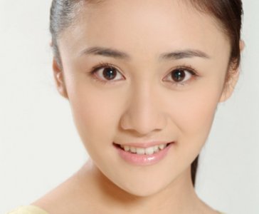 ​刘芸个人资料图片 角色多变挑战自我堪称内地百变小花旦