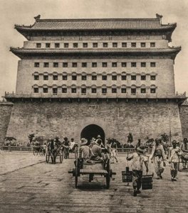 ​清末一百年前老照片：慈禧的彩色照和马上凌迟处死犯人的现场