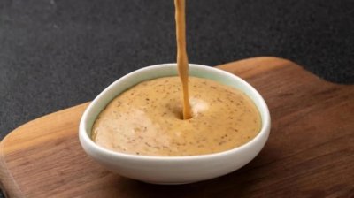 ​调芝麻酱时，用水用油，全都错了！老北京火锅店大厨教您正确做法