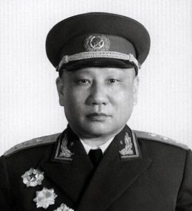 ​开国上将唐亮：为家中立下三条家规，为子女留下“四自“方针