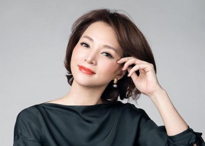 ​央视主播元元，曾怒骂涂磊被网友“炮轰”,今关闭微博评论只晒好评