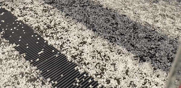 突然下冰雹是什么征兆(突然下冰雹是不是有灾难)