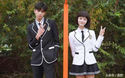 ​宋威龙跟林允被曝出恋情(刚被曝出恋情，两人立刻发声明分手)