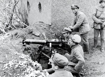 ​陈毅在华野的威望有多高？只要他的声音出现，部队就变得势如潮涌