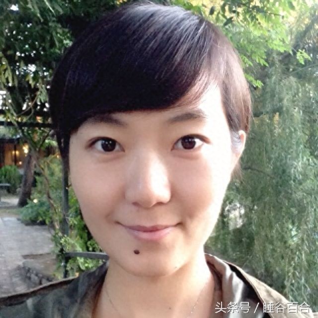 大鹏媳妇张文露一看就是能踏实过日子的，女儿长得像大鹏