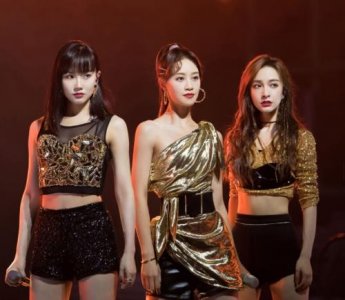 ​“富二代收割机”贾青的乱情史