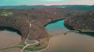 ​天雷震动！山东男子躲衣柜偷看妻子出轨5小时，从未见过惊人一幕